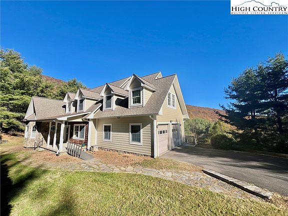 2nd image of 255 Denise Drive