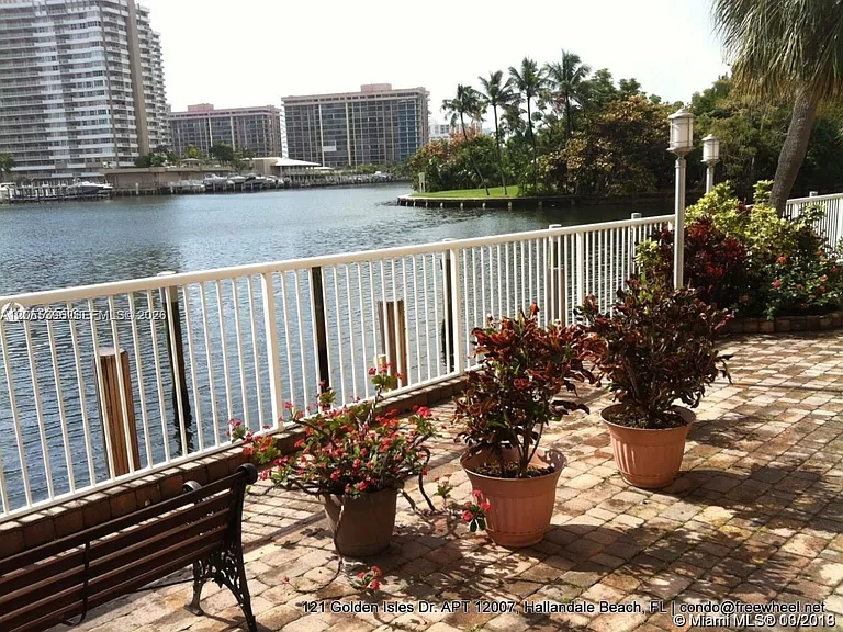 121 Golden Isles Dr #407 — Photo 30