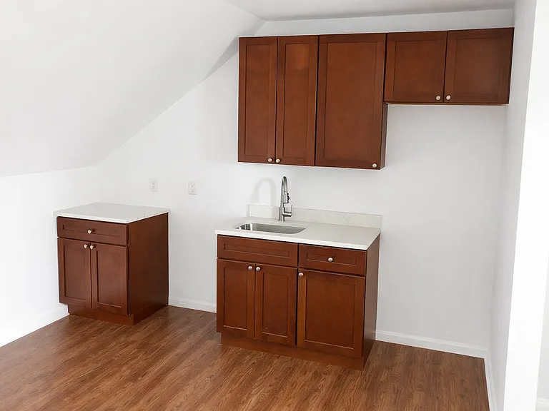 18414 Point Lookout Rd #5 — Photo 2