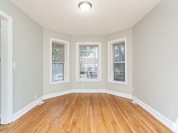 4th image of 4737 N Kildare Ave #1