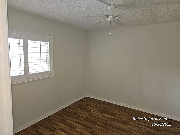 9440 SW 8th St #207 — Photo 11