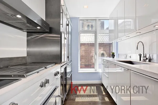 Rented by Keller Williams NYC | media 27