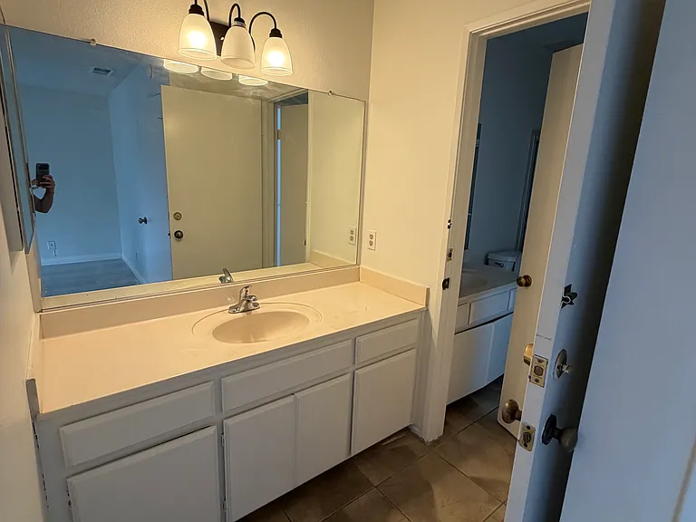 1434 N California Ave #5 — Photo 18