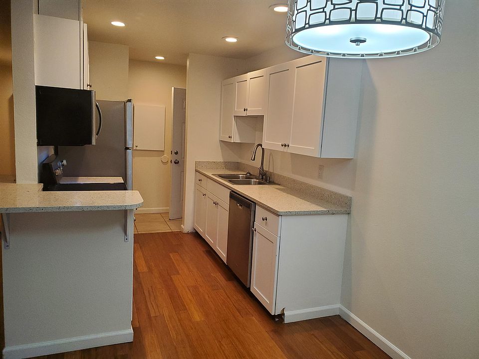 Kitchen with Quartz Counter Top