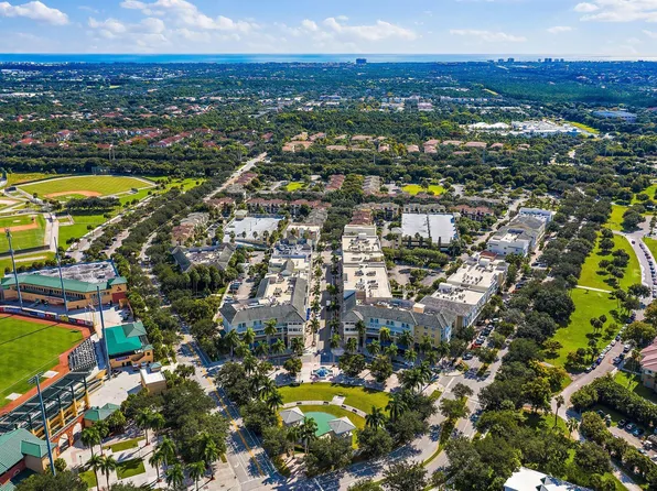 1203 Town Center Dr APT 221, Jupiter, FL 33458