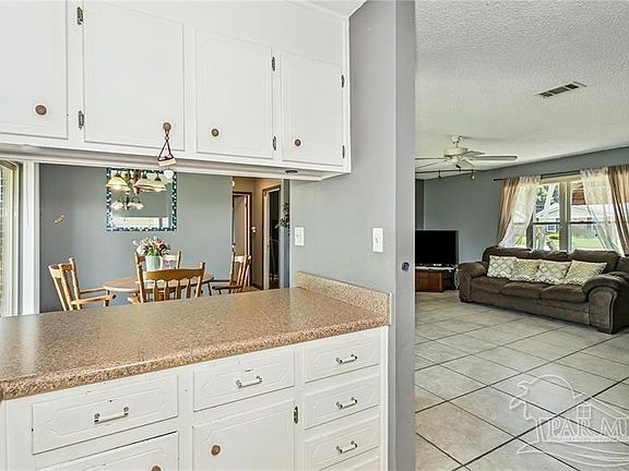 5th image of 10720 Willow Lake Dr