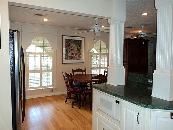4th image of 10107 Sageaspen Ln