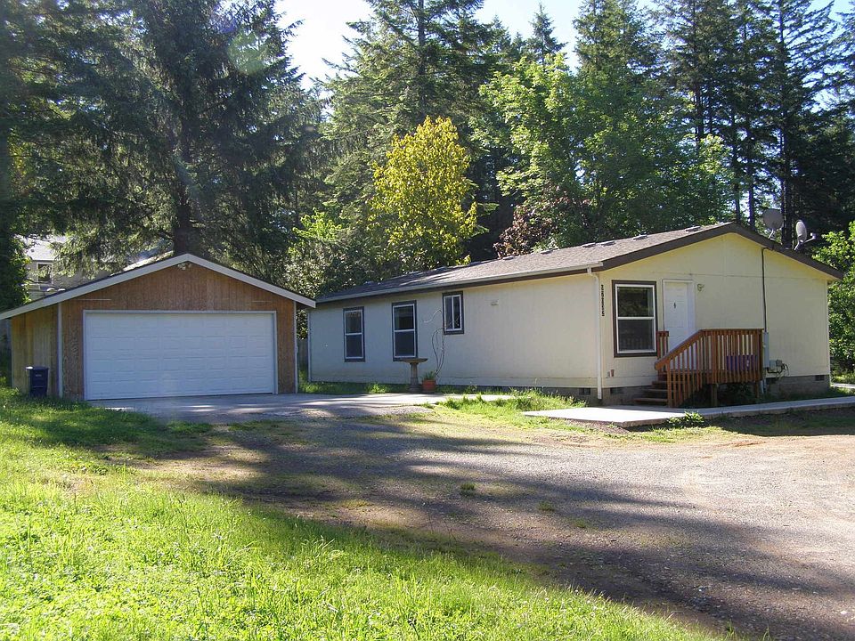 Newer mfg home