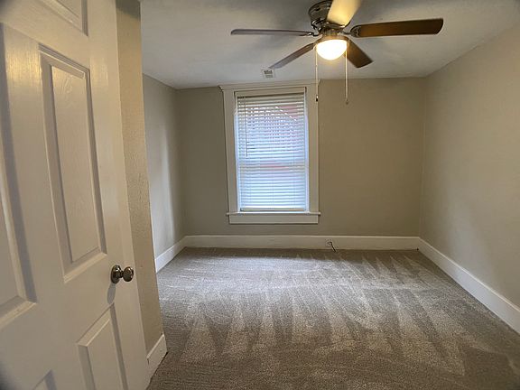 5th image of 209.5 E North St #209.5