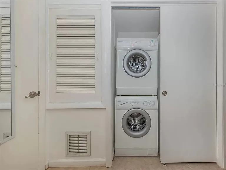 1585 Tarpon Center Dr #34 — Photo 14