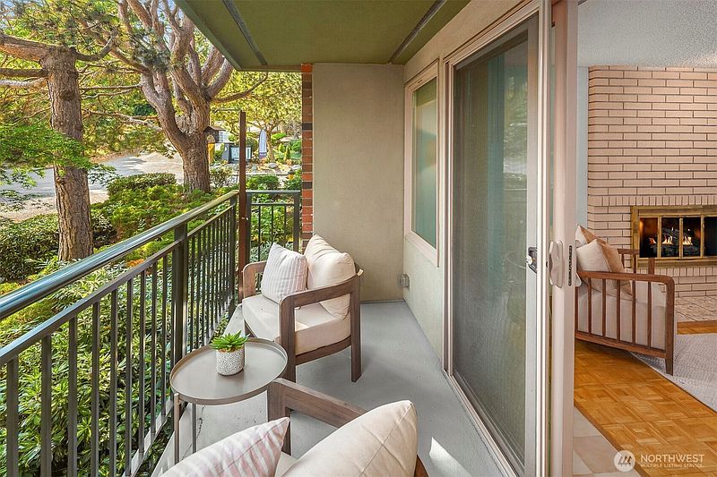 5th image of 3400 25th Avenue W #201