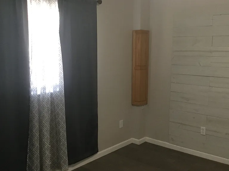3909 Redwood Ln — Photo 10