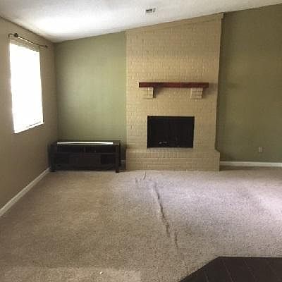 3rd image of 2607 Cammie St