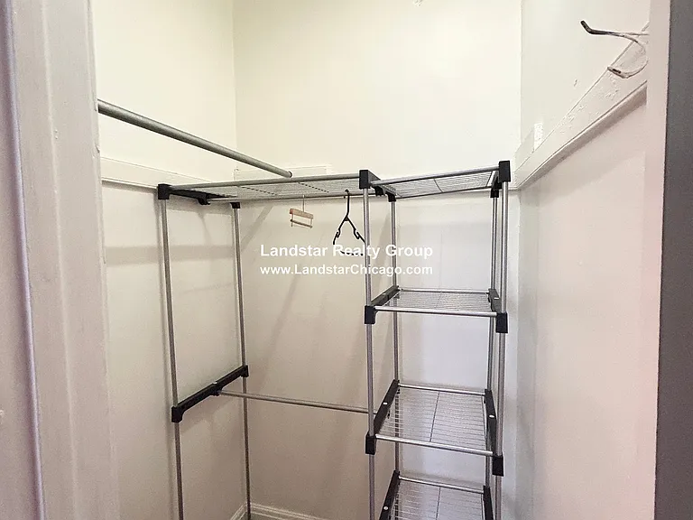 118 S Austin Blvd #1 — Photo 21