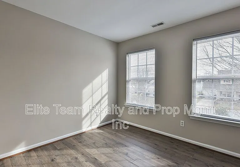 7109 Angela Marie Ct — Photo 25