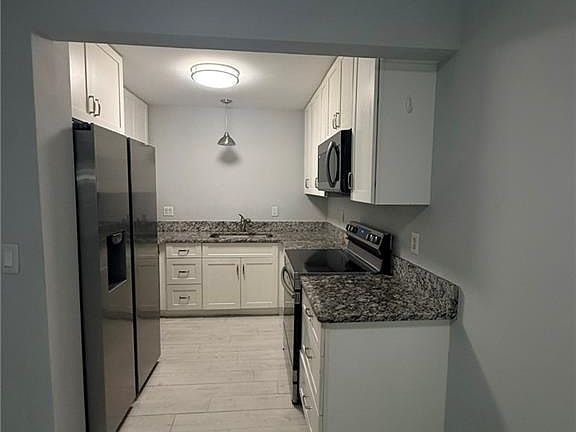 5th image of 2124 SE Edler Dr