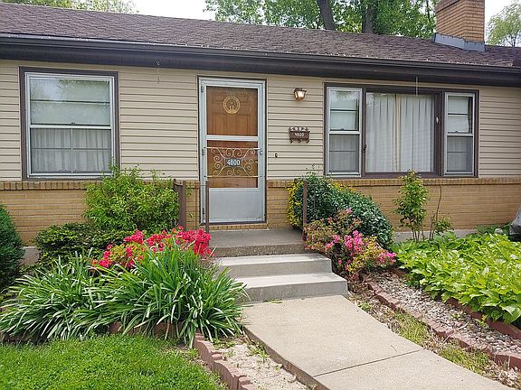 3rd image of 4800 Vermont Ave