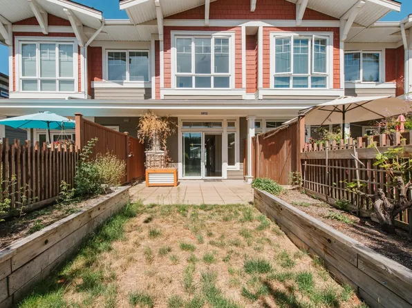 5972 Oldmill Ln, Sechelt, BC V7Z 0S2