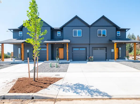 1554-1588 Barn St, Woodburn, OR 97071