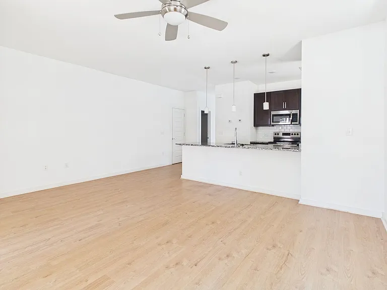 1212 Porter St #A — Photo 8