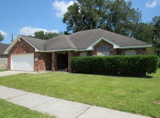 7114 Baron Ridge Dr, Baytown, TX 77521