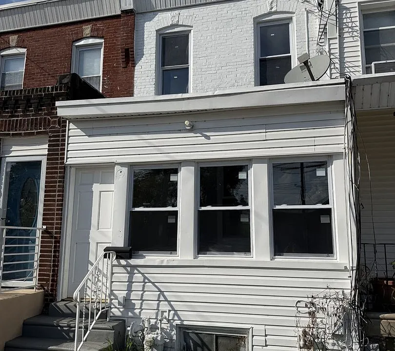 211 Spruce St