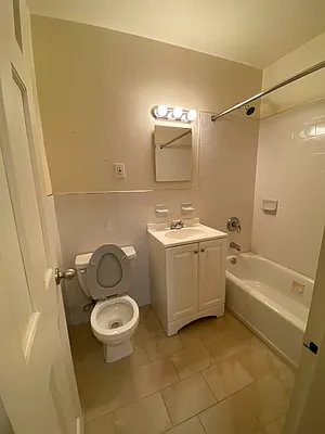 Rented by City Connections Realty | media 15