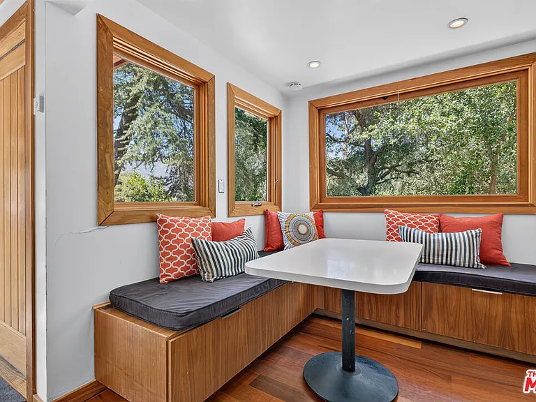 1738 Topanga Skyline Dr — Photo 18