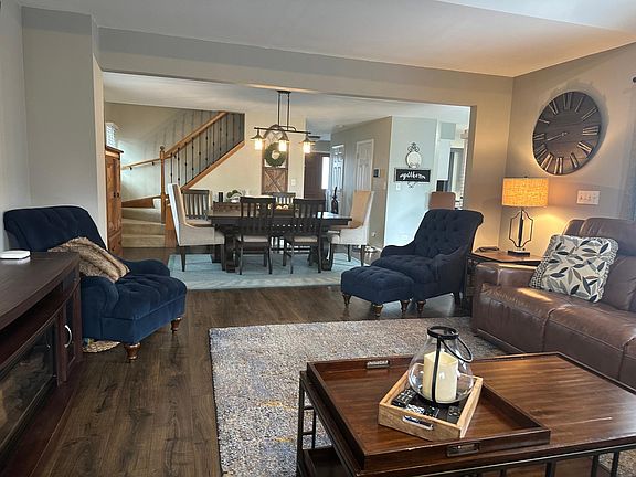 5th image of 102 Bede Ct