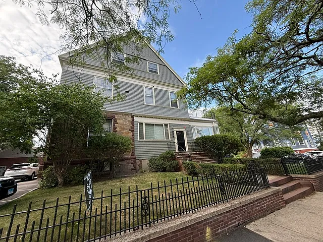 314 Angell St #7
