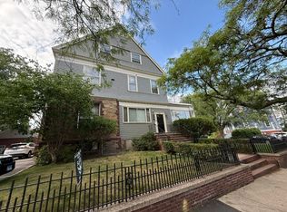 314 Angell St #7, Providence, RI 02906