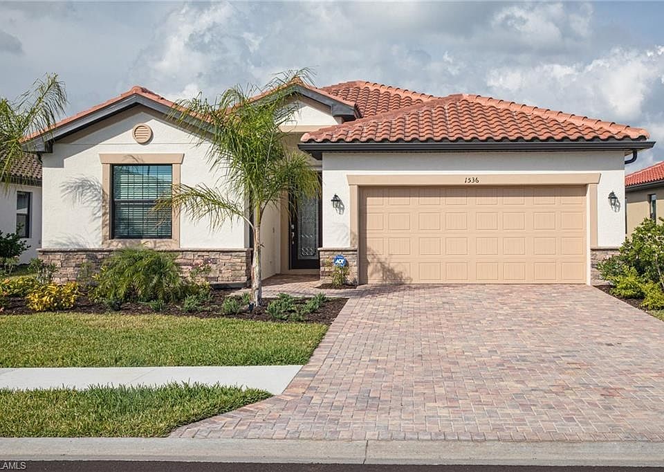 1st image of 1536 Santiago Cir