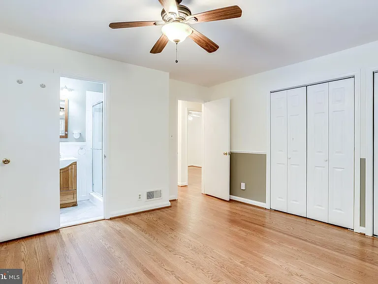 5225 Old Dominion Dr — Photo 37