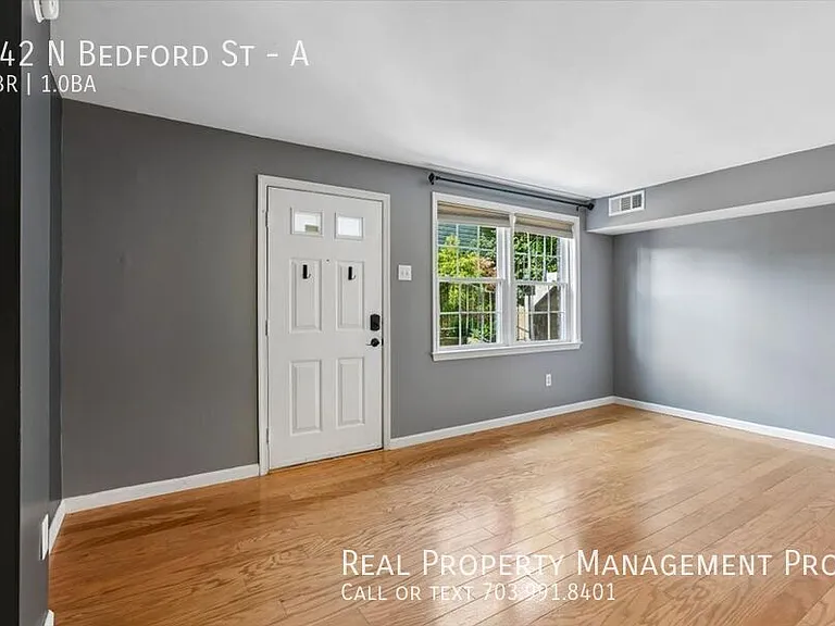 142 N Bedford St #A — Photo 7