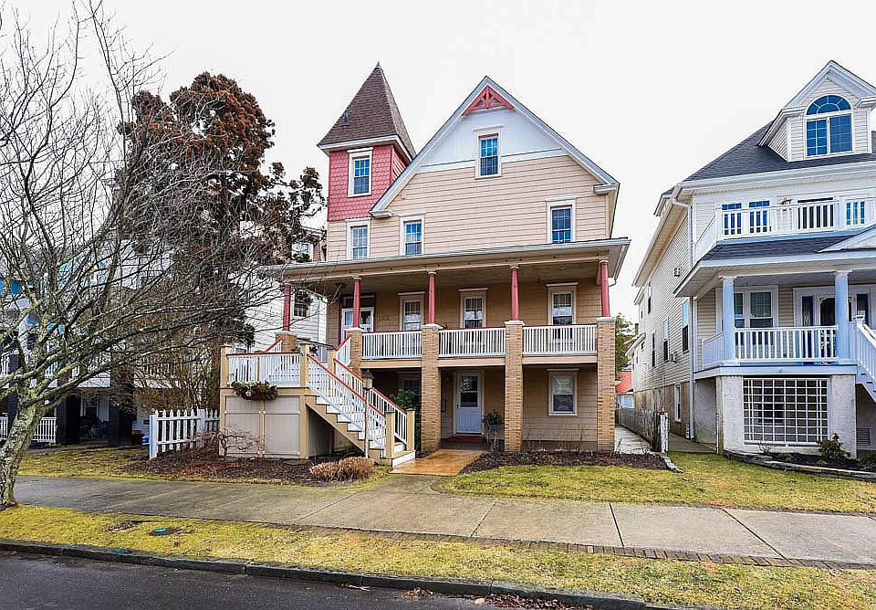 1st image of 623 Central Ave