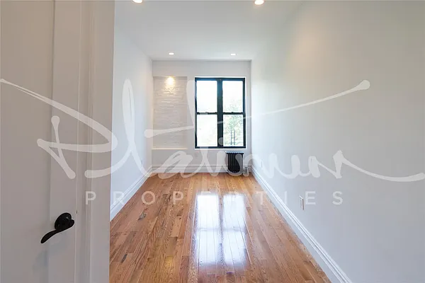 Rented by Platinum Properties | media 44