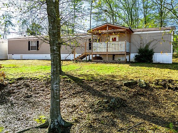 4th image of 210 Elaine Dr
