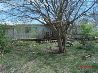 38 Ole Dirt Rd, Bourbon, MO 65441