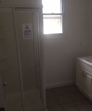 5th image of 11248 S Wentworth Ave