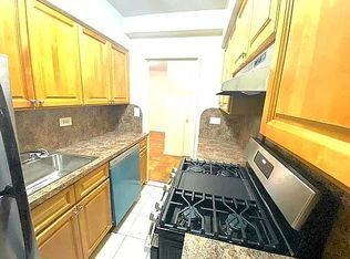 358 Argyle Rd #1, Brooklyn, NY 11218