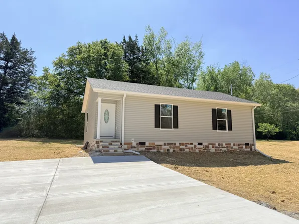 1115 Stewart Ln, Estill Springs, TN 37330