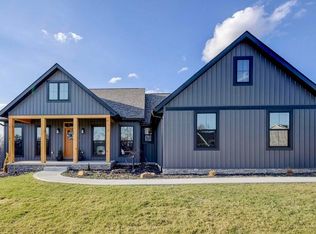 99 Roanoke St, Mount Vernon, OH 43050