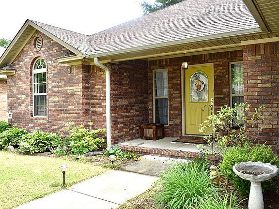 3rd image of 290 Sagewood Ln