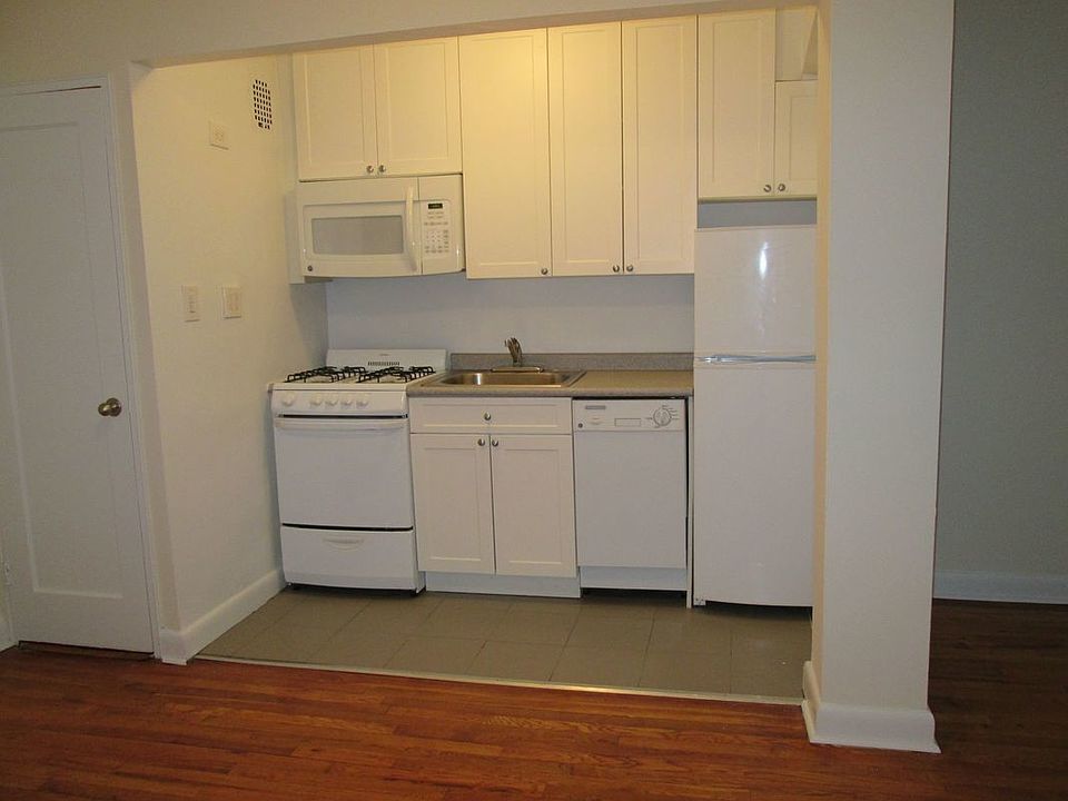 2nd image of 64-20 Saunders St #616