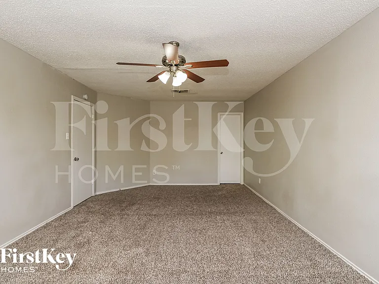 15511 Evergreen Grove Dr — Photo 11