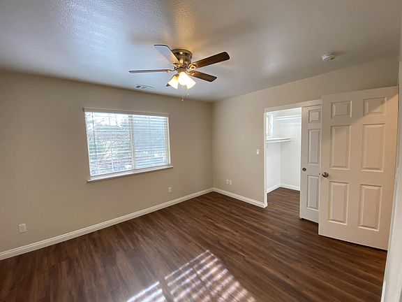 5th image of 16852 De Witt Ave #B