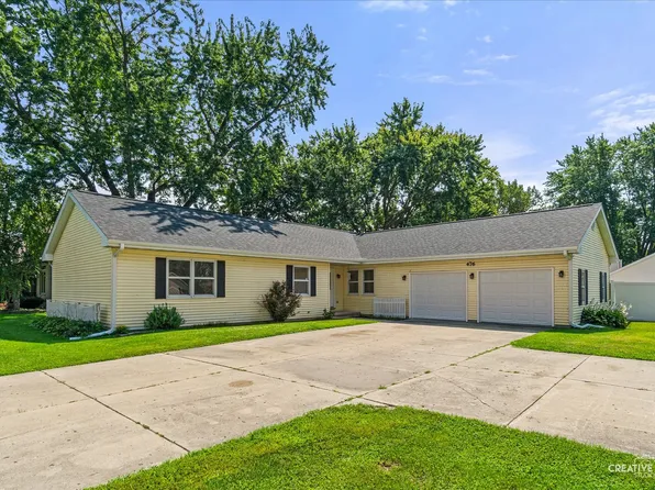 476 Lasalle Dr, Somonauk, IL 60552