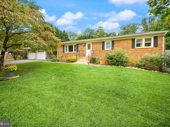 4580 Akers Ln, Warrenton, VA 20187