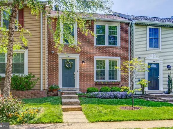 10417 Graystone Ct, Oakton, VA 22124
