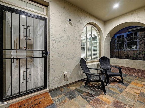 3rd image of 21053 W GLEN Street